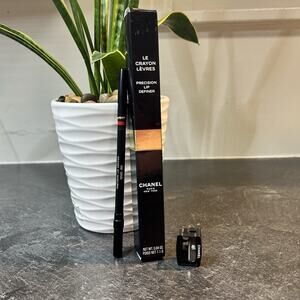 HTF Chanel Le Crayon Levres Precision‎ Lip Definer ROUGE RED #186.002